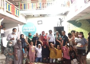 Membangun Tradisi Mendongeng pada Anak