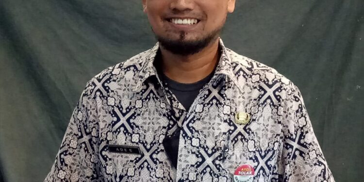 Puisi-puisi Ronaldi Noor dan Ulasannya oleh Ragdi F. Daye