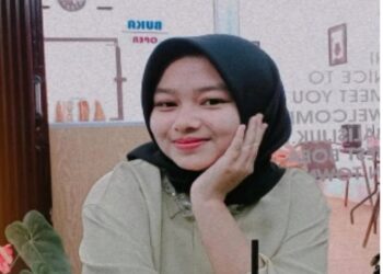 Novel Sang Pemimpi Analisis Strukturalisme Genetik