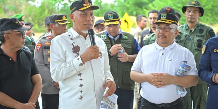 Mahyeldi Sebut Akses ke Pelabuhan Teluk Tapang Sudah Dikerjakan 17,87 dari Total 23,47 Kilometer