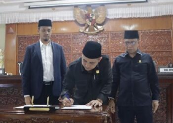DPRD dan Pemko Bukittinggi Sepakati Nota Perubahan APBD 2024
