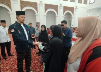 Baznas Bukittinggi Salurkan Zakat bagi 251 Mustahik