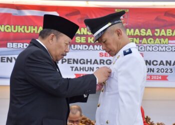30 Nagari di Agam Terima Lencana Desa Mandiri