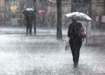 Cuaca 17-19 September 2024 di Sumbar: Hujan Lebat Disertai Petir dan Angin Kencang 