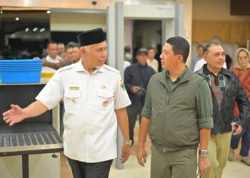 Disambut Gubernur dan Forkopimda, Kepala BNPB Kunjungi Mentawai