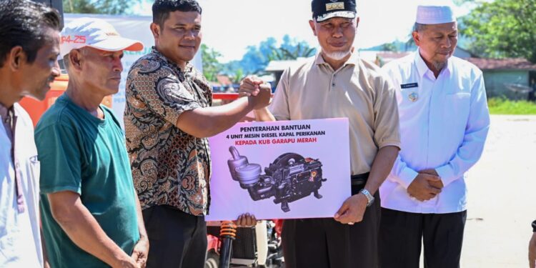 Gubernur Mahyeldi Pastikan dalam Setahun Terakhir Sudah 7.000 Nelayan Diasuransikan