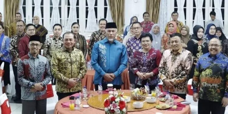 Irsyad Safar Hadiri Jamuan Makan Malam dengan Kajati Sumbar