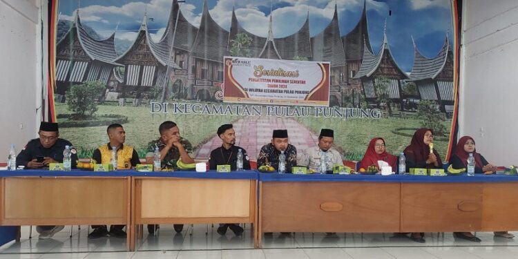Panwaslu Gelar Sosialisasi Pengawasan Pemilihan Serentak di Pulau Punjung