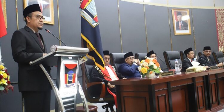 DPRD Padang Tuntaskan Tiga Agenda dalam Sidang Paripurna
