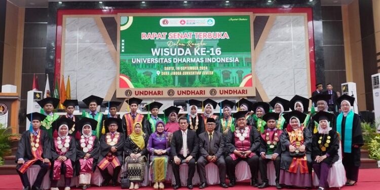 Undhari Gelar Wisuda ke-16, Kepala LLDIKTI Wilayah X: Semoga Semakin Berkembang
