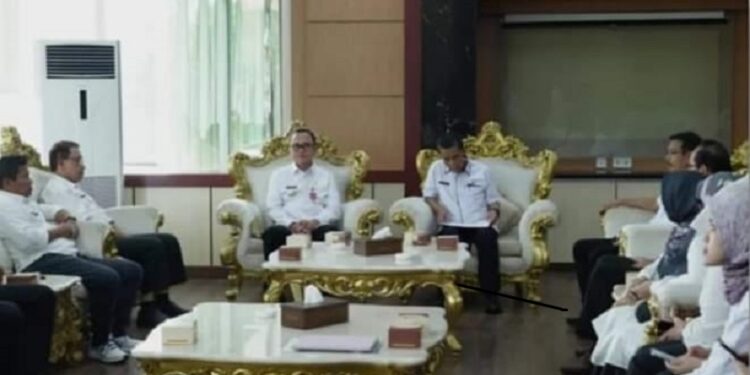 Hari Pertama Kerja, Pjs Wako Bukittinggi Rapat dengan Kepala SKPD