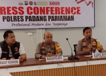 Pers conference Polres Padang Pariaman terkait pengembangan kasus pemwrkosaan dan pembunuhan Nia Kurnia Sari (18). Sabtu, (28/09/2024) [foto : sumbarkita]