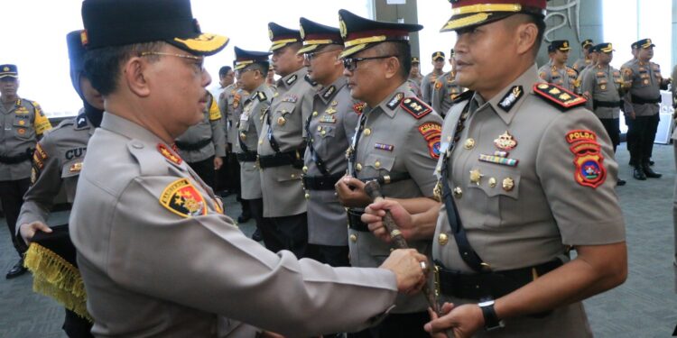 Tiga Pejabat Penting Kepolisian di Sumbar Diganti, Siapa Saja?