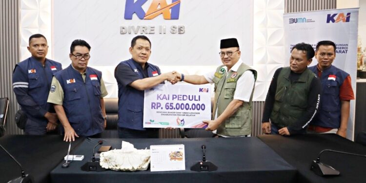 KAI Sumbar Telah Salurkan Bantuan TJSL Lebih Rp512,6 Juta