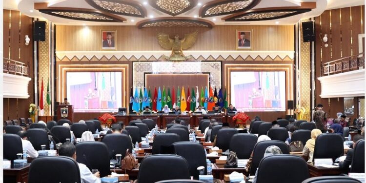 Rapat paripurna dengan agenda Pembentukan Alat Kelengkapan DRPD Sumatera Barat Masa Jabatan Tahun 2024-2029. (FOto: Ist)