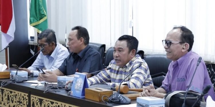 Rombongan Pansus Ranperda Penanggulangan Bencana DPRD Kabupaten Batubara, Provinsi Sumatera Utara ke DPRD Sumbar (Foto: Ist)