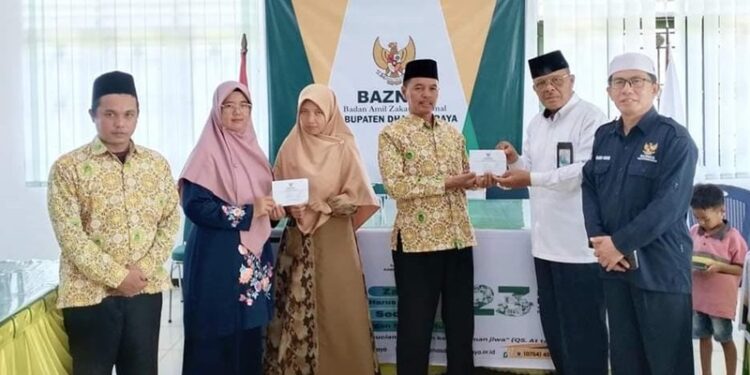 Guru TPQ/TPSQ/MDA/Tahfiz di Dharmasraya Diganjar Insentif Tahap II
