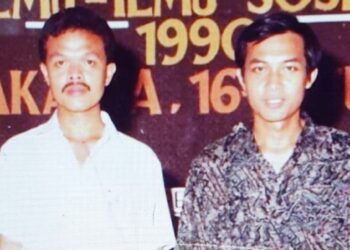 Hubungan Sosial yang Unik di Universitas: Pengalaman 38 Tahun Bersama Pak Wahyu Pramono