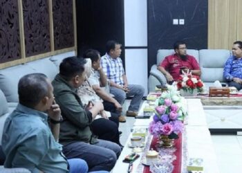 Ketua Komisi II DPRD Kabupaten Bungo, Provinsi Jambi dalam kunjungan kerja ke DPRD Sumbar (Foto: Ist)