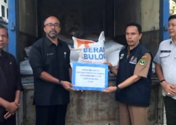 Sijunjung Diterjang Galodo, Pemprov Sumbar Kirim Lebih 2,8 Ton Beras