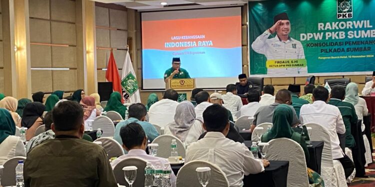 Sekretaris DPW PKB Sumbar, Rico Alviano saat memberikan sambutan. Minggu, (10/11/2024) [foto : sci/tmi]