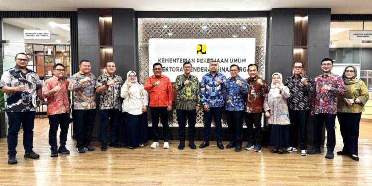 Sambangi PUPR, Pemprov Sumbar Usulkan Perbaikan Jalan Balingka-Padang Lua