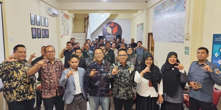 Bawaslu Sumbar targetkan Bawaslu Kabupaten dan Kota raih predikat informatif (Foto: Ist)