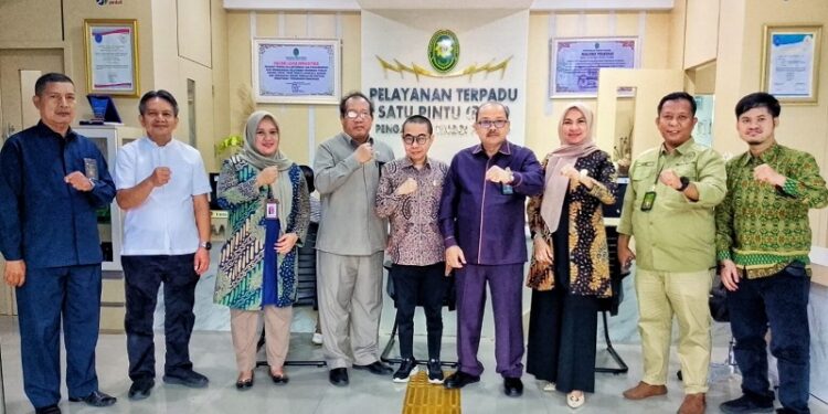 PTN Padang gandeng KI Sumbar untuk mendampingi monitoring dan evaluasi (Monev) bulan Informasi Publik bersama PN se-Sumbar (Foto: Ist)