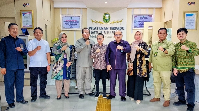 PTN Padang gandeng KI Sumbar untuk mendampingi monitoring dan evaluasi (Monev) bulan Informasi Publik bersama PN se-Sumbar (Foto: Ist)