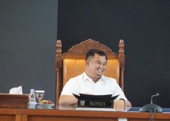 Bupati Sutan Riska Hadiri Sidang Paripurna DPRD Dharmasraya