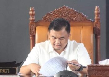 Rapat Paripurna DPRD Dharmasraya, Bupati Sutan Riska Berikan Jawaban