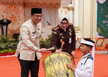 Wali Kota Padang Panjang saat membuka Musabaqah Tilawatil Qur’an (MTQ) XLI-2024 Tingkat Kota (Foto: Ist)