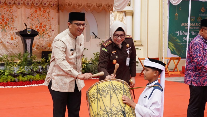 Wali Kota Padang Panjang saat membuka Musabaqah Tilawatil Qur’an (MTQ) XLI-2024 Tingkat Kota (Foto: Ist)