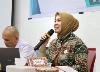 Komisioner Komisi Informasi Sumatera Barat, Mona Sisca (Foto: Ist)