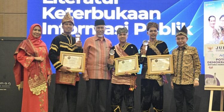 Sumbar Raih Tiga Penghargaan Keterbukaan Informasi Desa 2024