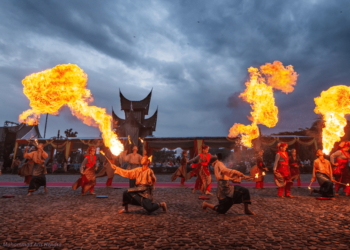 Gaet Wisatawan ke Sumbar, Daerah Didorong Maksimalkan Atraksi Budaya