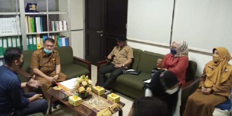 KI Sumbar Intensifkan Monev, Fokus Visitasi dan Evaluasi KIP