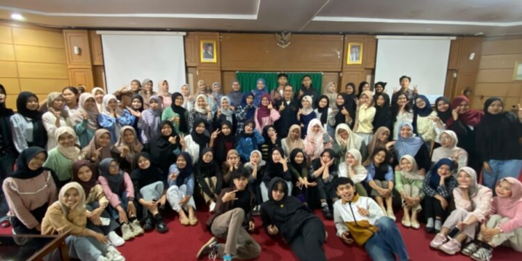 Penayangan Film Sinematografi Mahasiswa Sastra Indonesia Universitas Andalas