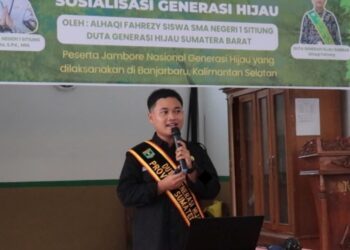 Generasi Hijau Indonesia Ajak Siswa SMAN 1 Sitiung jadi Agen Perubahan
