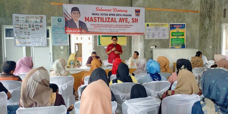 Agenda reses masa sidang II tahun 2025 oleh Anggota DPRD Kota Padang, Mastilizal Aye di Lolong Belanti. [foto : ist]