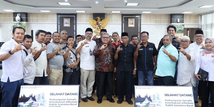 Ketua DPRD Sumbar Dukung KIP Demi Wujudkan Pemerintahan Bersih