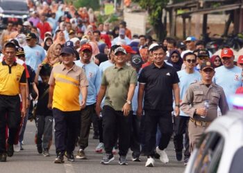 Ribuan Warga Ramaikan Jalan Santai HUT ke-21 Kabupaten Dharmasraya
