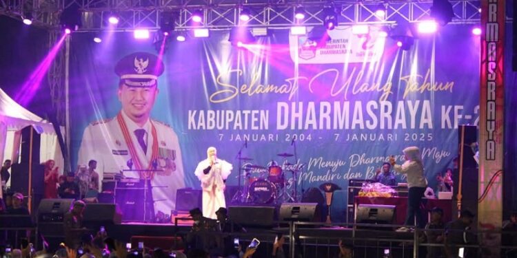 Rayola Sukses Rajut Kebersamaan di HUT ke-21 Dharmasraya