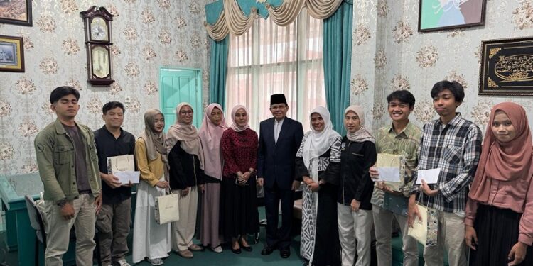 Mahasiswa Kedokteran UNP Terima Beasiswa dari MDNG