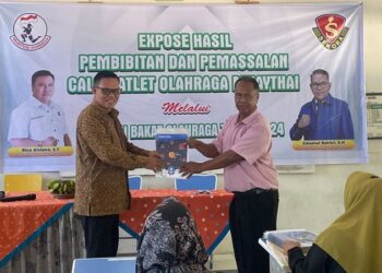 Pembinaan Cabor Muay Thai di Sumbar, Anggota DPR RI Rico Alviano Beri Bantuan Rp450 Juta
