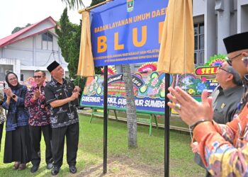 Gubernur Mahyeldi Resmikan BLUD BKOM dan Pelkes Sumbar, Dorong Kemandirian Pengelolaan Anggaran