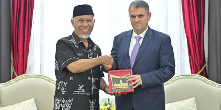 Gubernur Sumbar Siap Tindaklanjuti Kerjasama dengan Romania