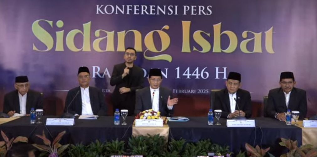 Konferensi pers hasil sidang isbat. [foto : screenshoot]