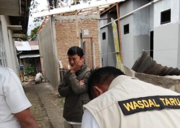 Tidak Miliki IMB, Bangunan di Belakang Balok Disegel