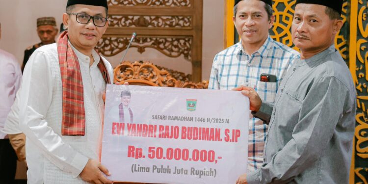 Safari Ramadhan di Masjid M Nur, Evi Yandri Sorot masalah Tawuran dan Narkoba